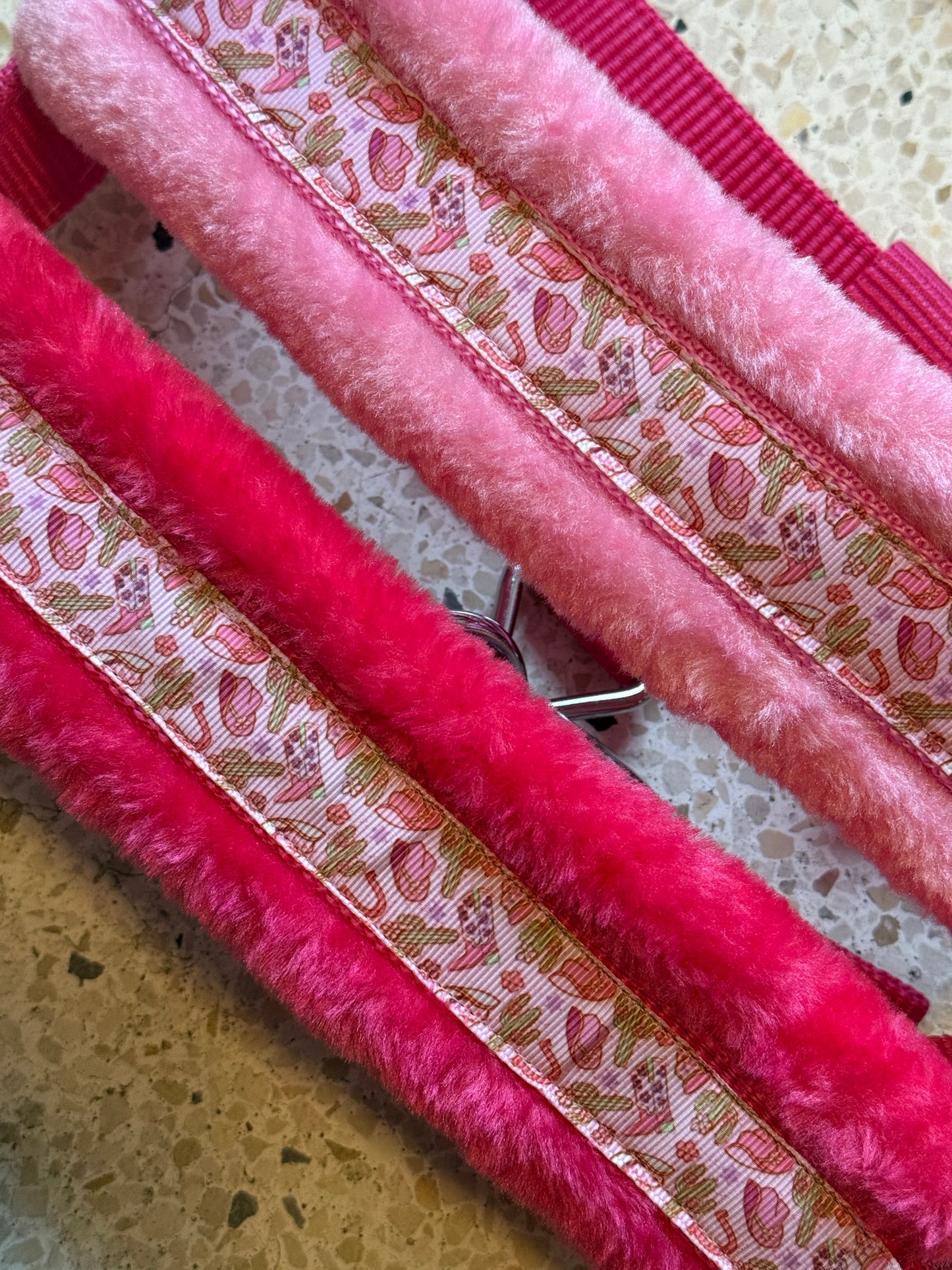 Happy Halsters x FMH - Cabestro exclusivo Pink Cowgirl (con piel) varios colores