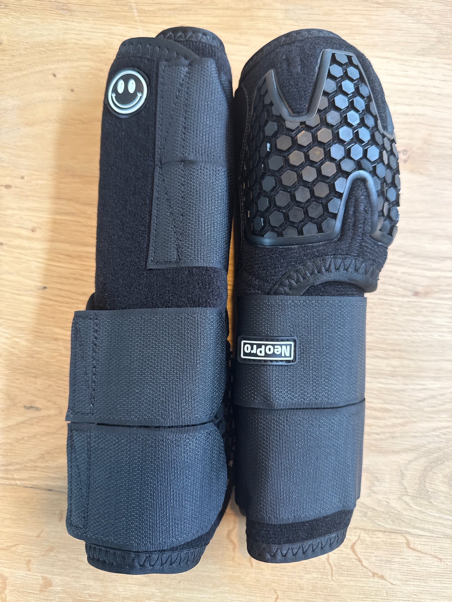 FMH - NeoPro the Solids - Neoprene beenbeschermers boots voor paarden (div. kleuren)