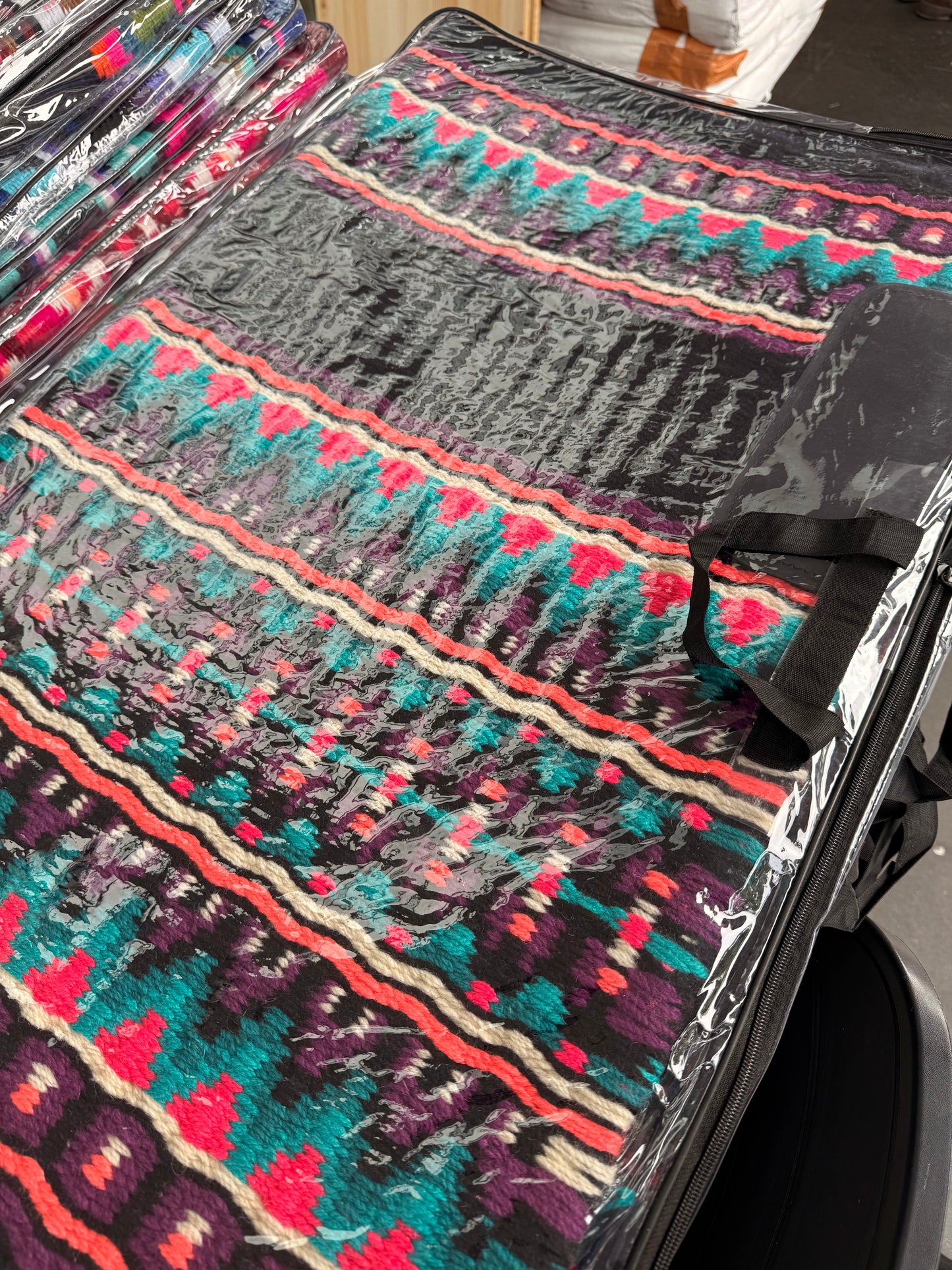 OP=OP - SB010 - Western oversized showblanket B - Zwart, turquoise, roze, paars
