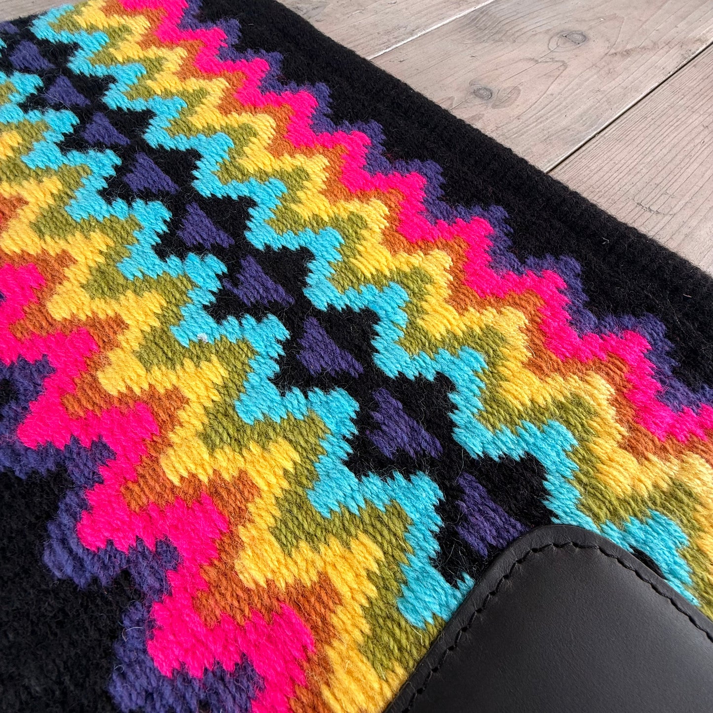 OP=OP - SB017 - Western oversized showblanket B - Zwart, regenboog