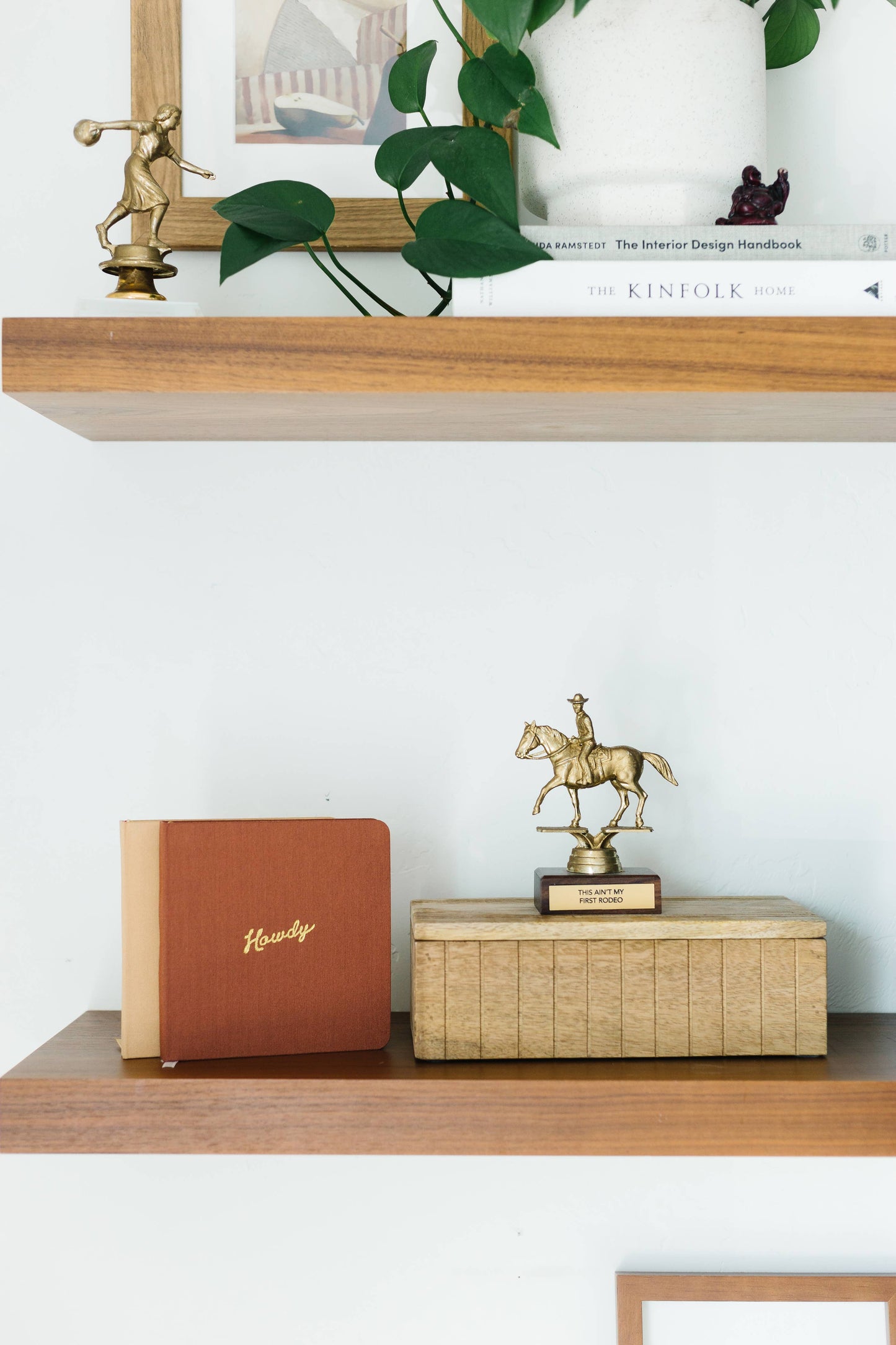 Portmanteau - Vierkant linnen notitieboek met reliëf Howdy goudfolie