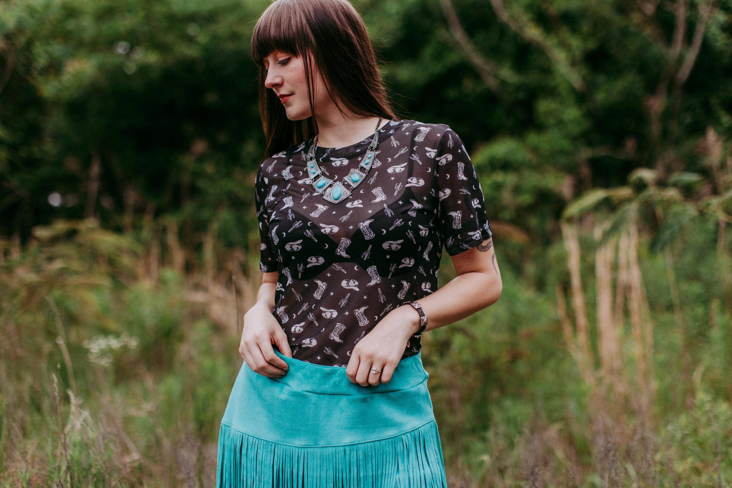 Merigold Kiss - Black Hills mesh top zwart