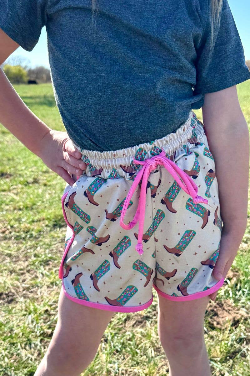 Sterling Kreek - Zomerse short 'Better in boots' Dames/ Kinderen