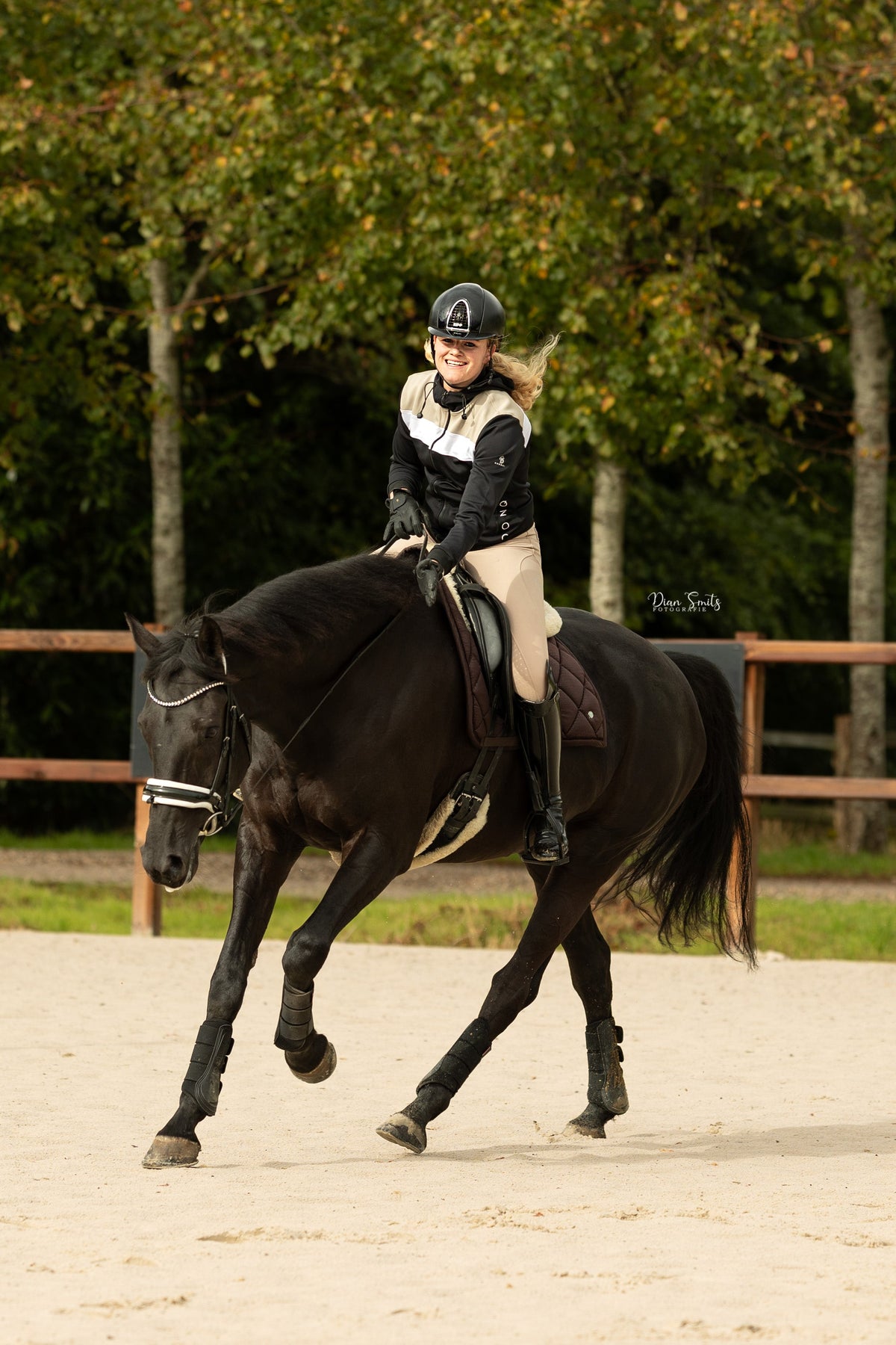 Donqui vest Minou