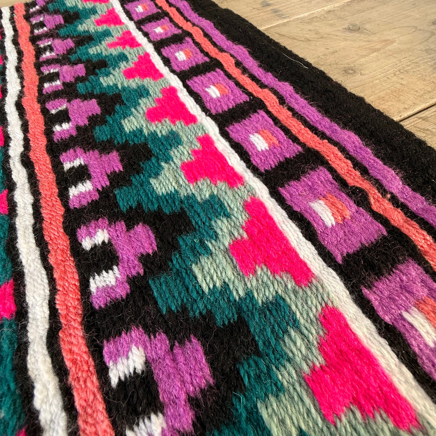 SB004 - Western oversized showblanket A - Zwart, paars, roze, olijf