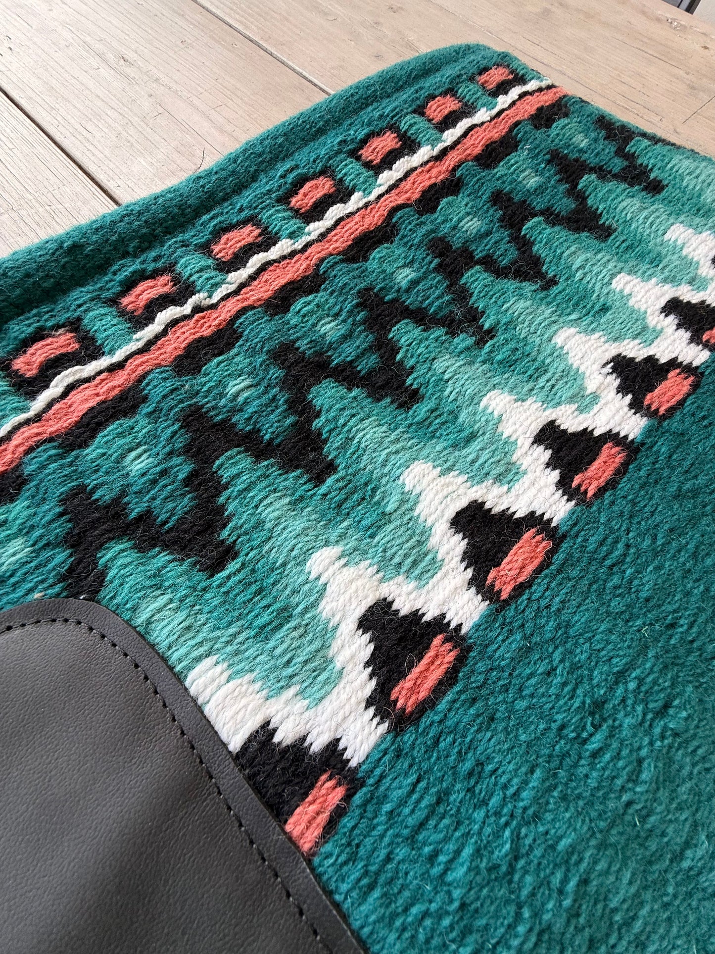 OP=OP - SB037 - Western oversized SHORT showblanket A - Zeegroen, terra
