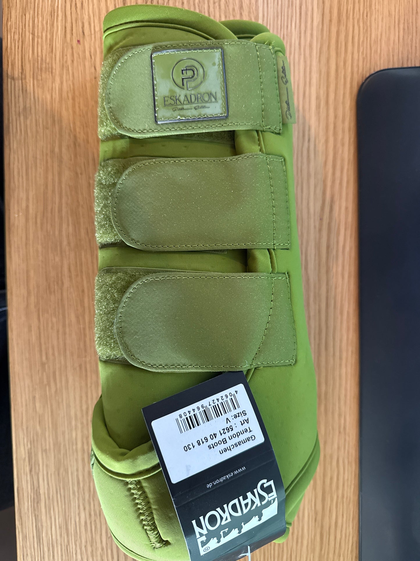 S0005 - Eskadron FW'24 Platinum peesbeschermers Pro Dressage Moss Green COB ACHTER (nieuw)
