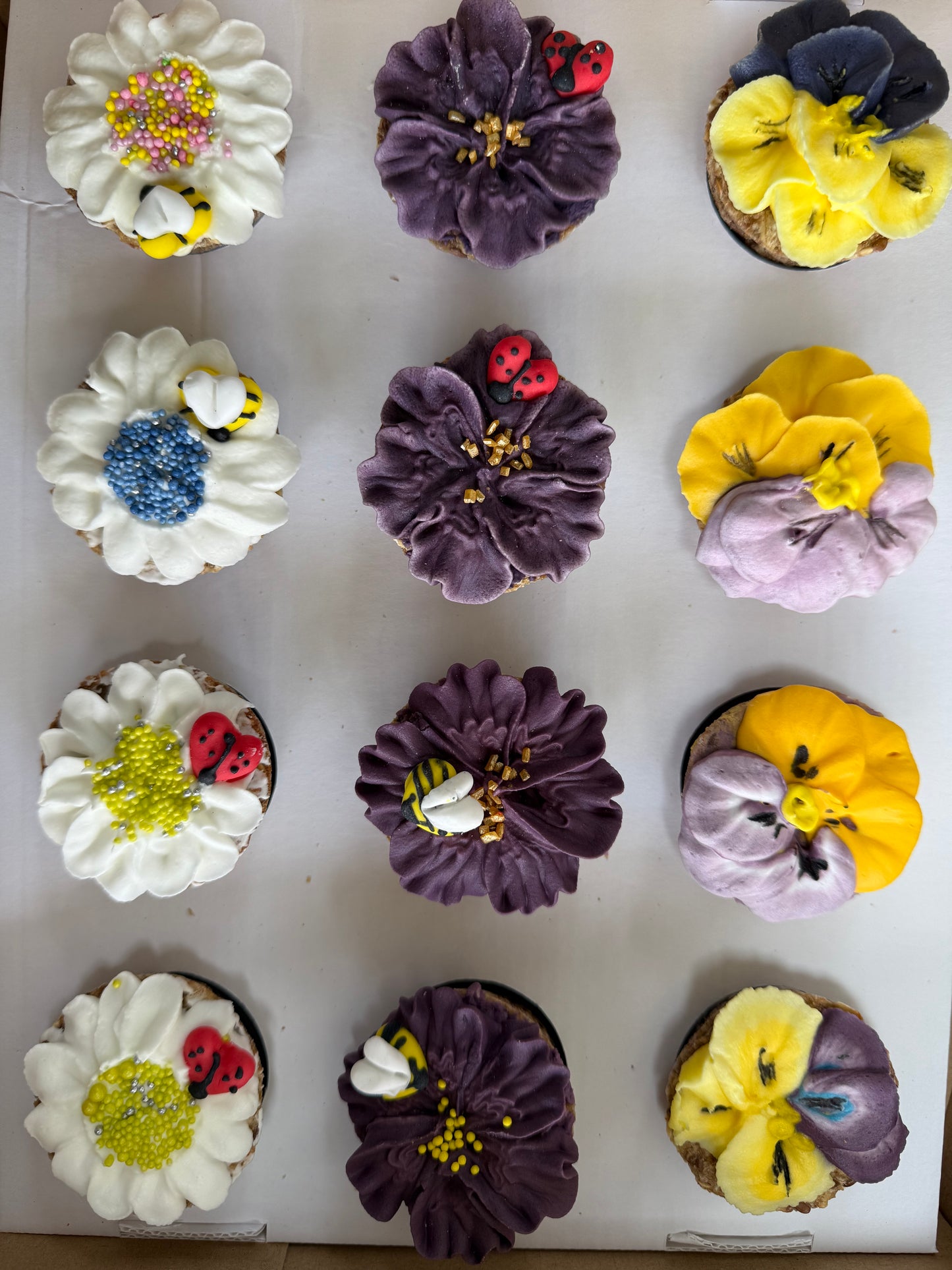 Konska Cukierenka - Luxe paardenkoekje Flower Muffin