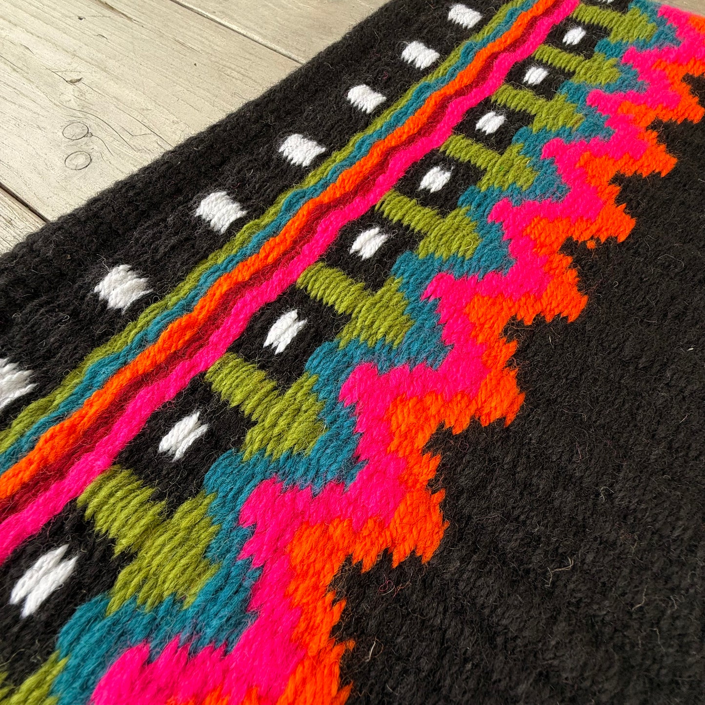 OP=OP - SB012 - Western oversized showblanket B - Zwart, roze, oranje, groen
