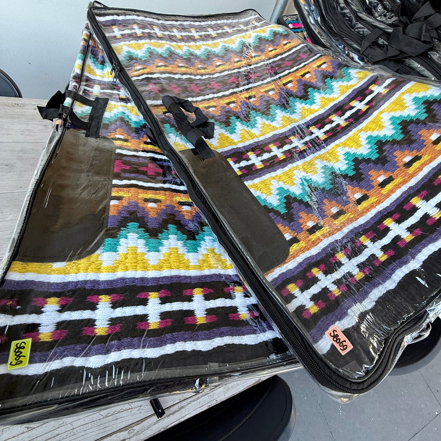 SB069 - Western oversized showblanket A - Zwart, paars, geel, mint