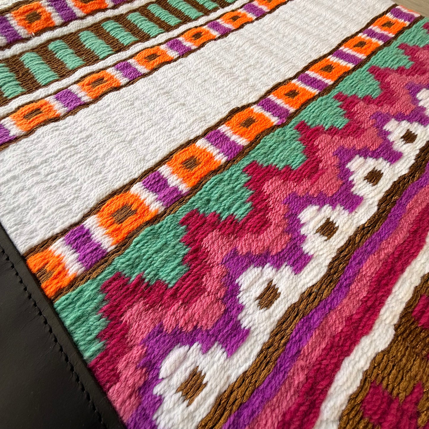 SB003 - Western oversized showblanket A - Wit, oranje, groen, koper, roze