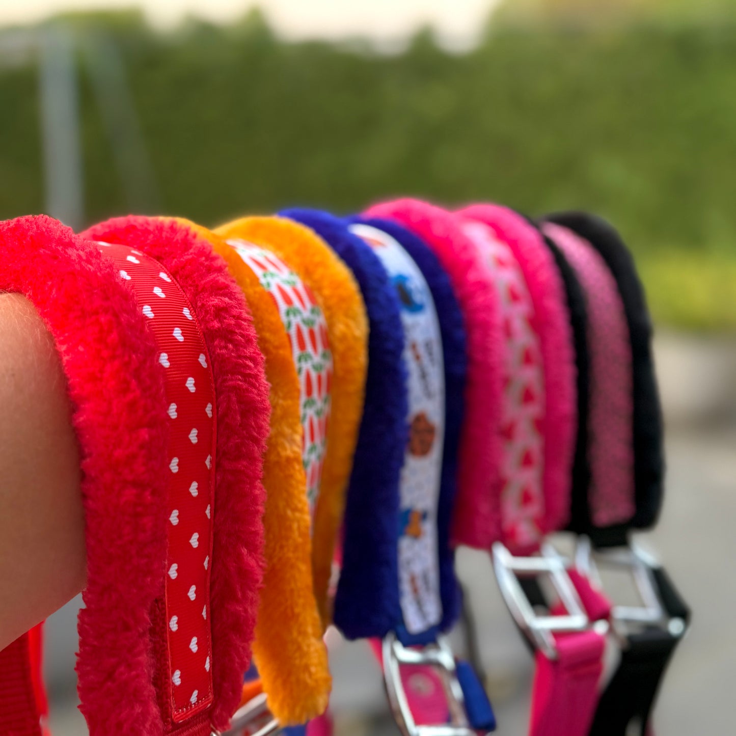 Happy Halsters - Rood hartjes halster bont