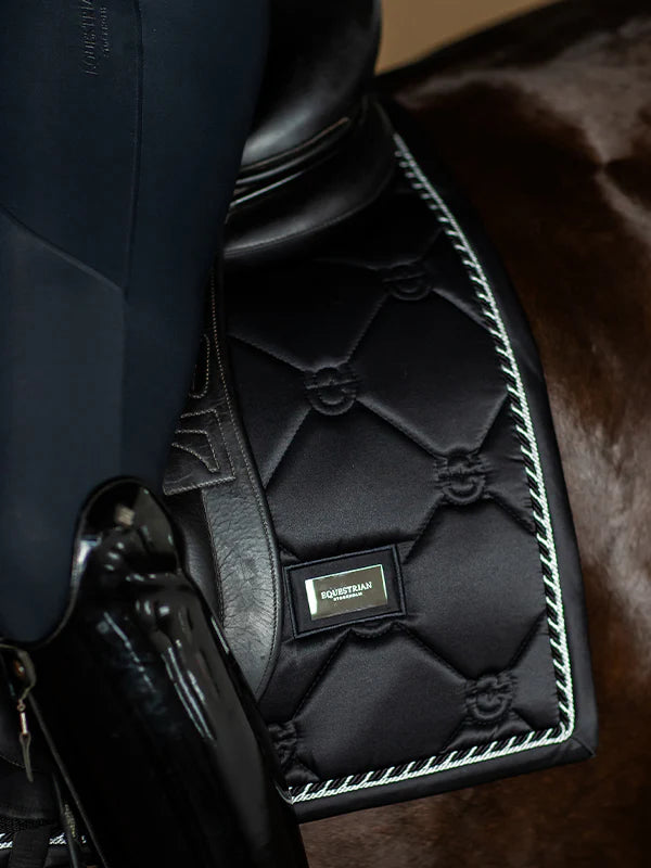S0002 - Equestrian Stockholm ES Black Edition dressuurdekje COB (Nieuw)