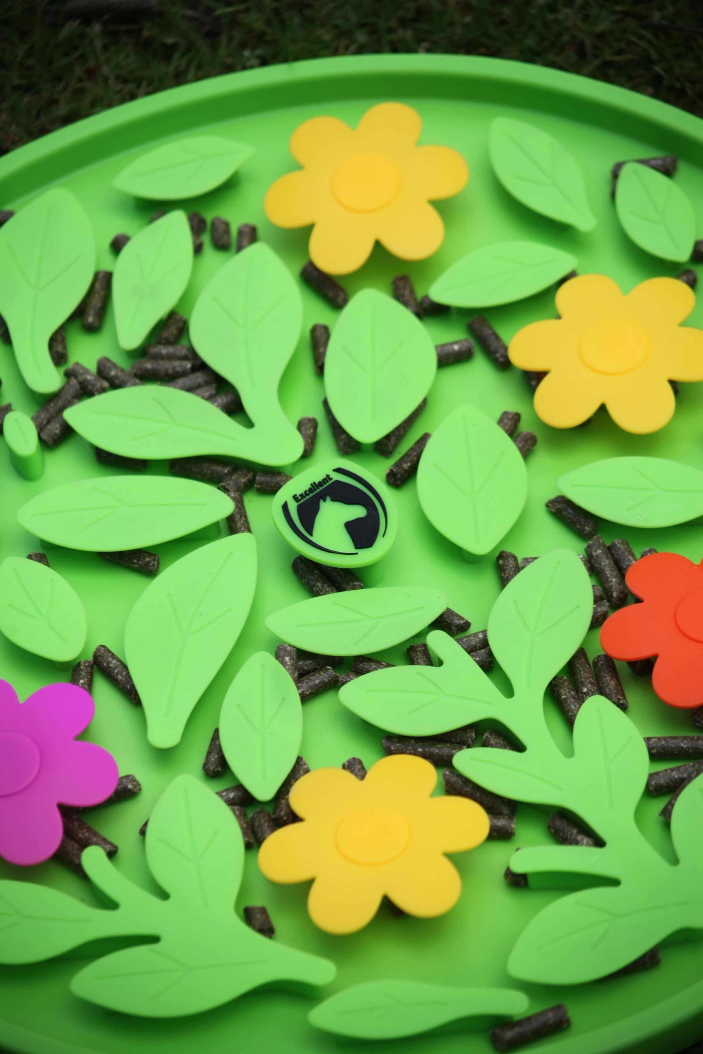 Excellent Horse - Snuffle Mat Flower Power