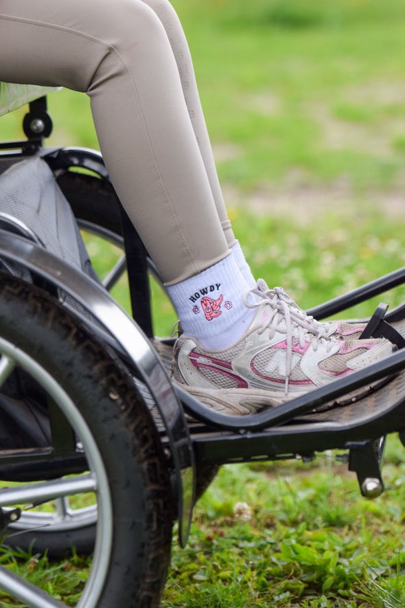 Wildflower Co - Geborduurde sokken van Howdy Cowgirl