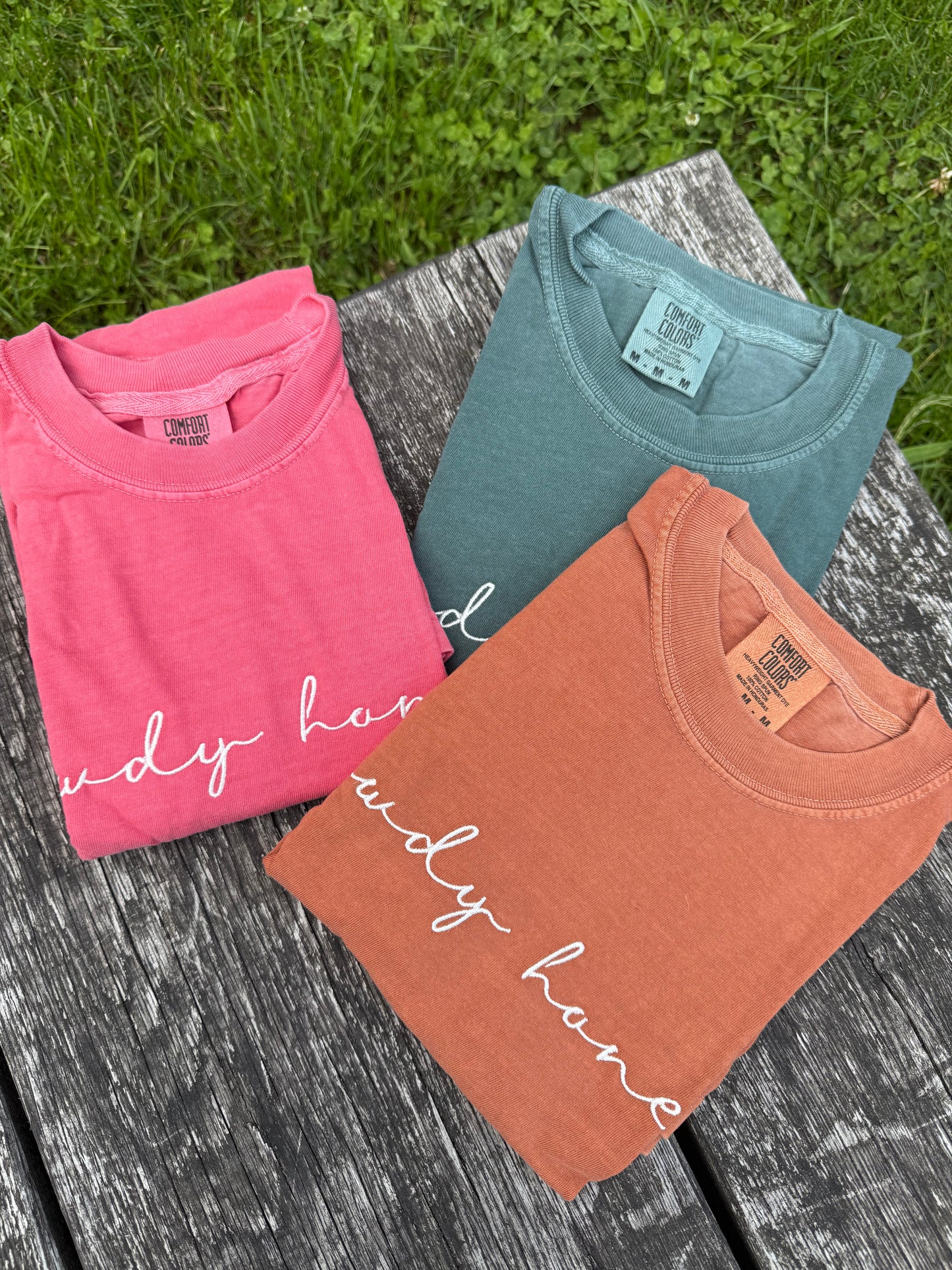 FlossandFable - T-shirt "Howdy Honey!" Blue Spruce