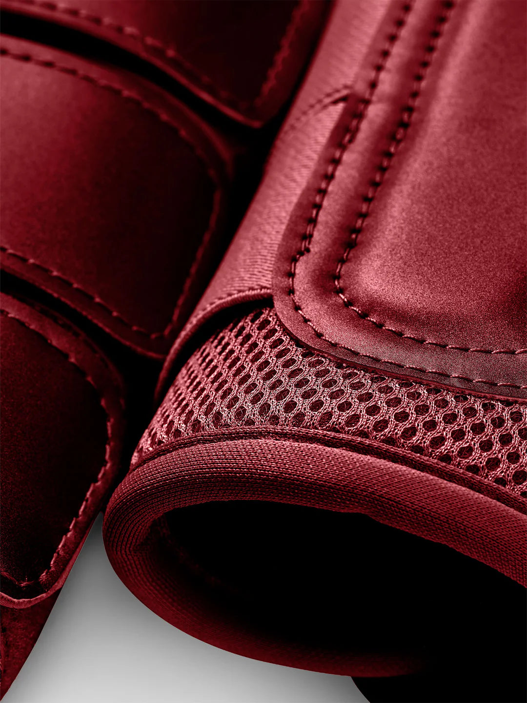 Equestrian Stockholm - Collection Core - Guêtres de pansage en mesh Bordeaux