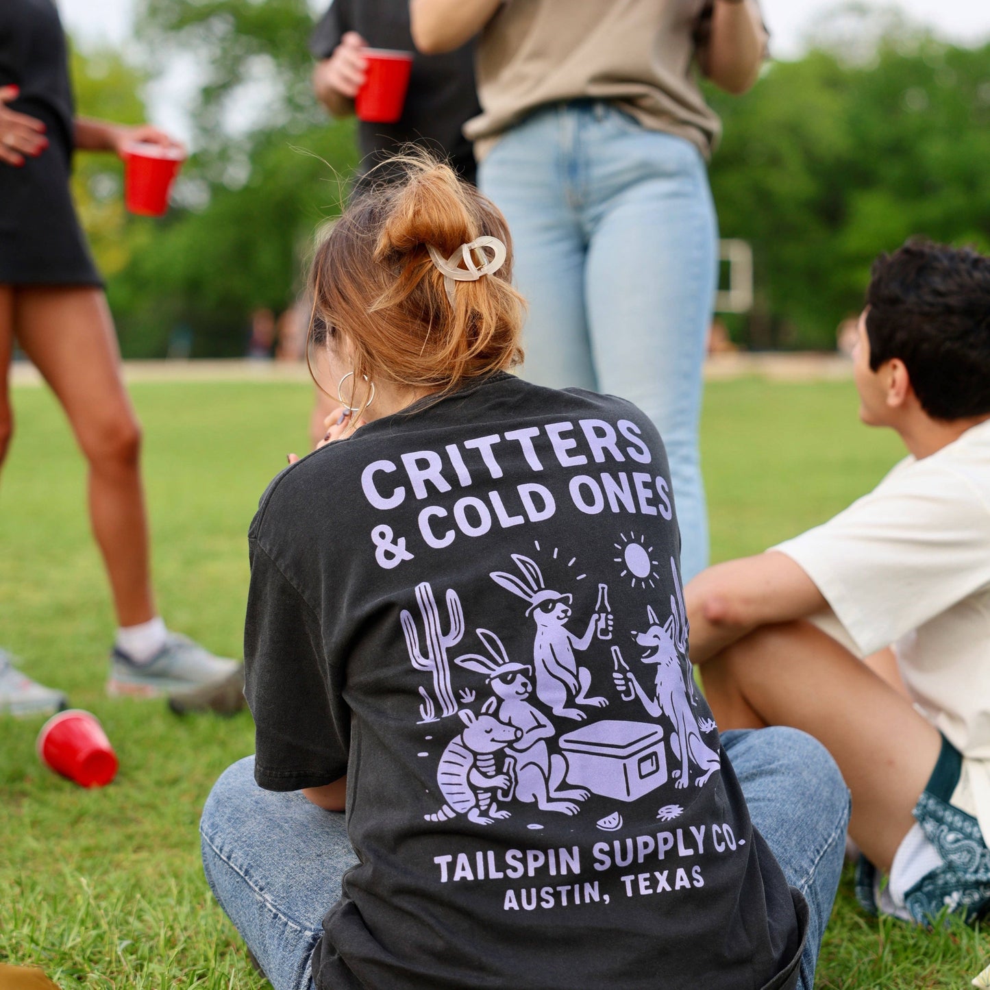 Tailspin - Critters and cold ones T-shirt unisex
