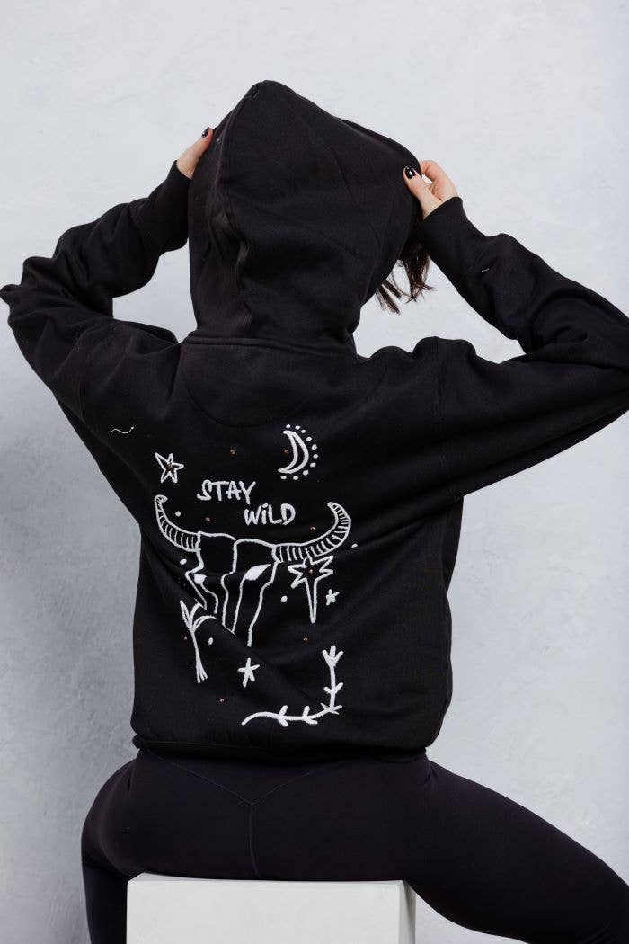 Trio Urban - Stay Wild hoodie met capuchon unisex