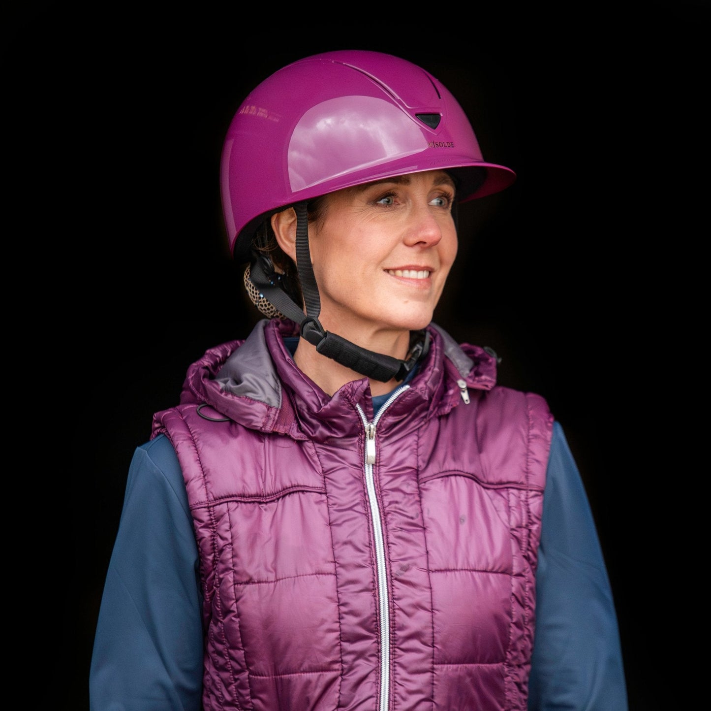 Vísolde - Schaal paardrijhelm Bordeauxrood