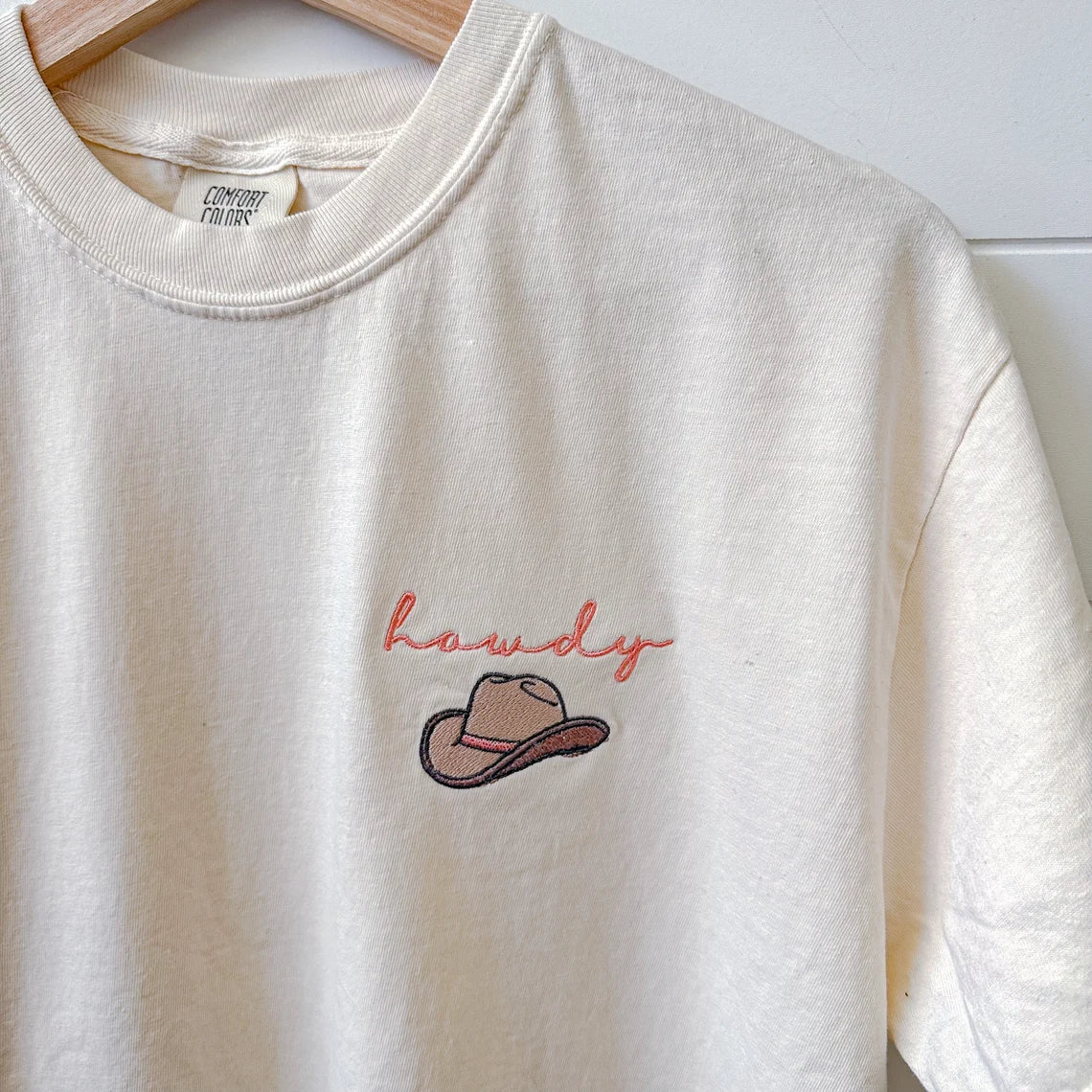 FlossandFable - T-shirt "Howdy" Cowboyhoed Island Reef