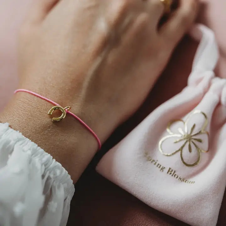 Spring blossom - Gekleurd armbandje met hoefijzer