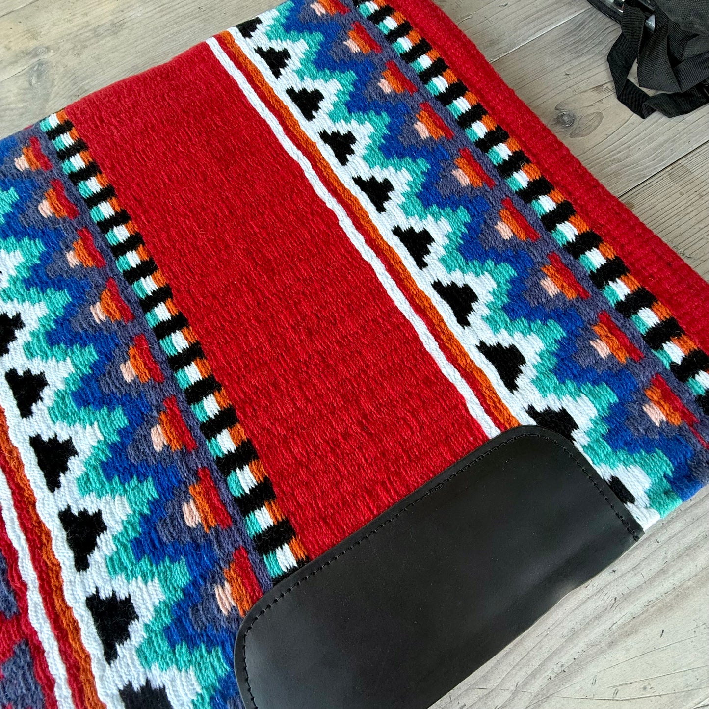 SB057 - Western oversized showblanket A - Rood, oranje, blauw