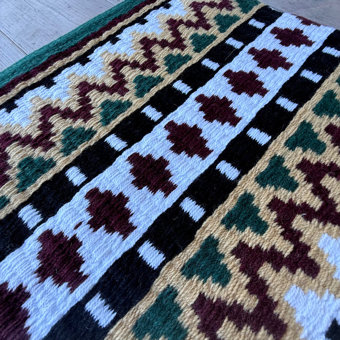 SB040 - Western oversized showblanket A - Groen, crème, bordeaux