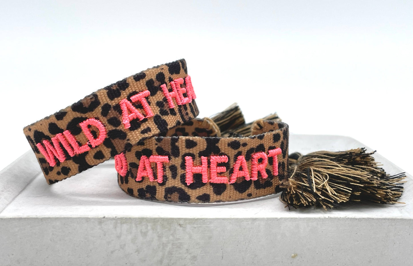 Parsley & Pepper - Wild at Heart armband panther/ neon roze