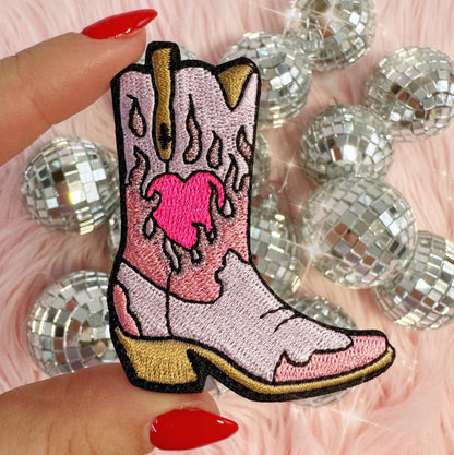 Wildflower Co - Burning Love Cowgirl cowboylaarzen patch strijkapplicatie roze of lila