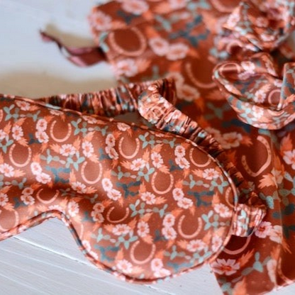 Tirzah Lane - Schlafgeschenkset Augenmaske + Scrunchie Western