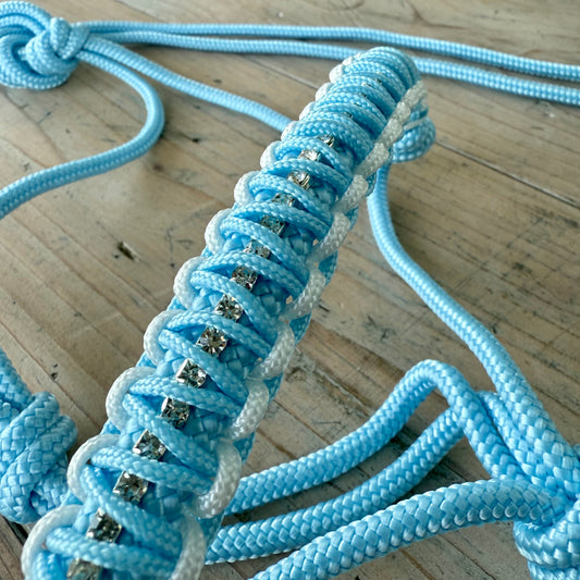 Horse Rope Shop - Touwhalster Dawn ‘Snowy Days’ lichtblauw met strass