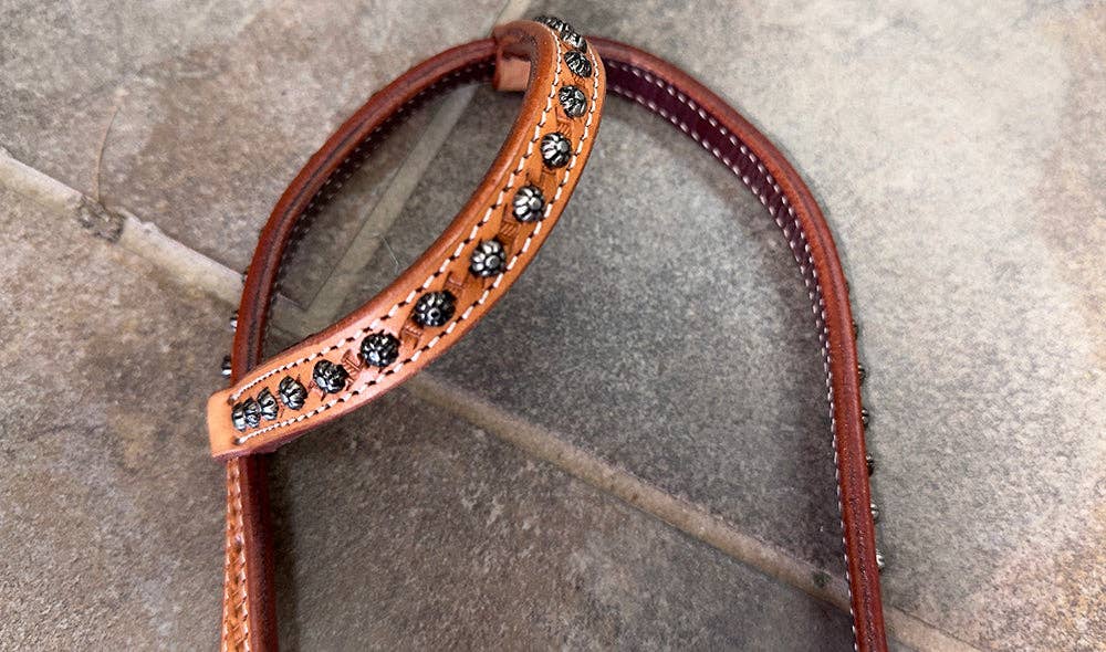 LS Western - Western Lederen one-ear hoofdstel met cross-tooling en studs light oil