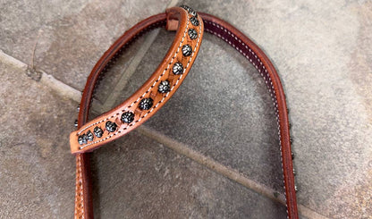 LS Western - Western Lederen one-ear hoofdstel met cross-tooling en studs light oil