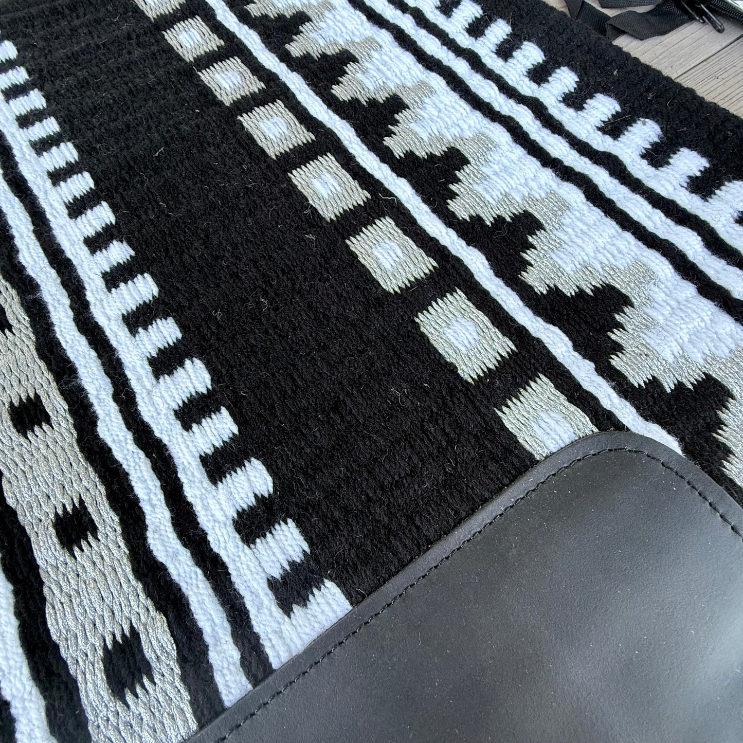 SB052 - Western oversized showblanket A - Zwart, zilver, wit