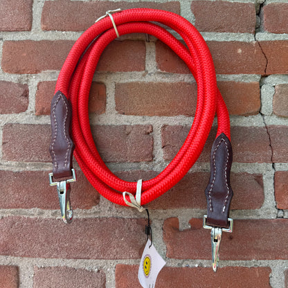 FMH - Gesloten teugels van touw met lederen detail en clip ‘Rope Rein Red’