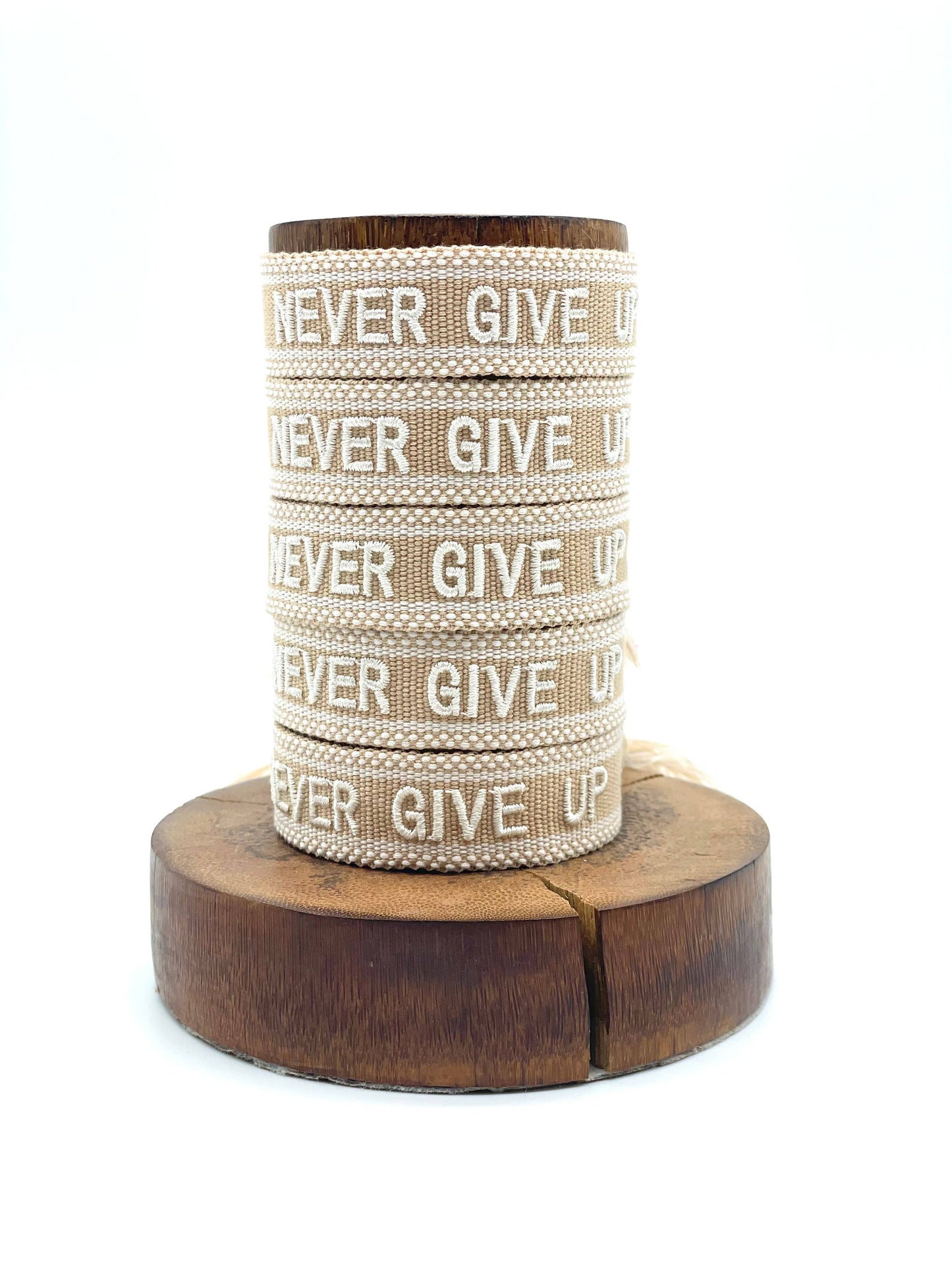 Parsley & Pepper - Braccialetto Never Give Up beige