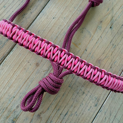 The Horse Studio - Rope halter Azar ‘Fluffy Candy’ burgundy/pink