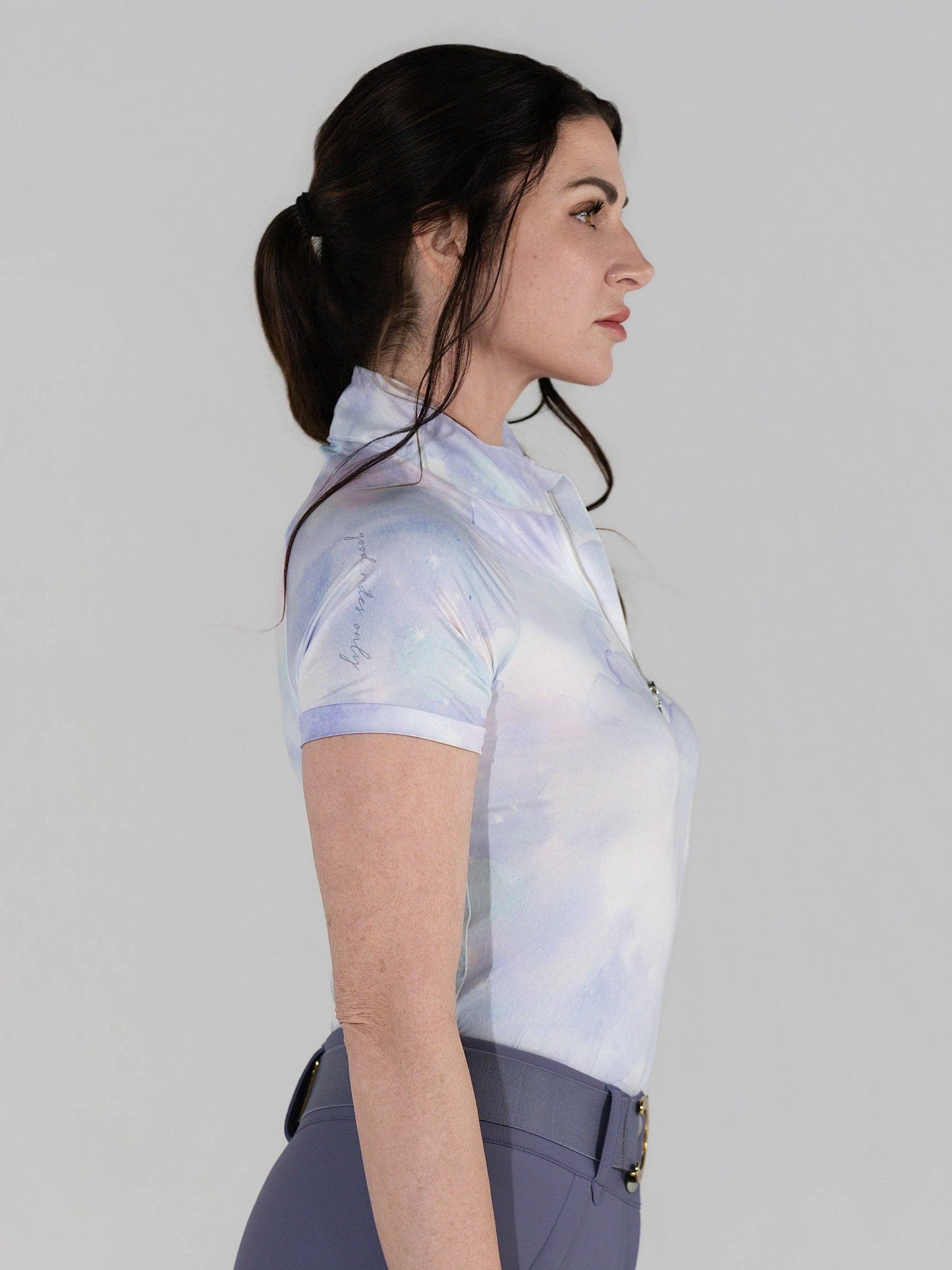 Dapplebay - Camisa de montar Opalite Skies de manga corta con cremallera 1/4
