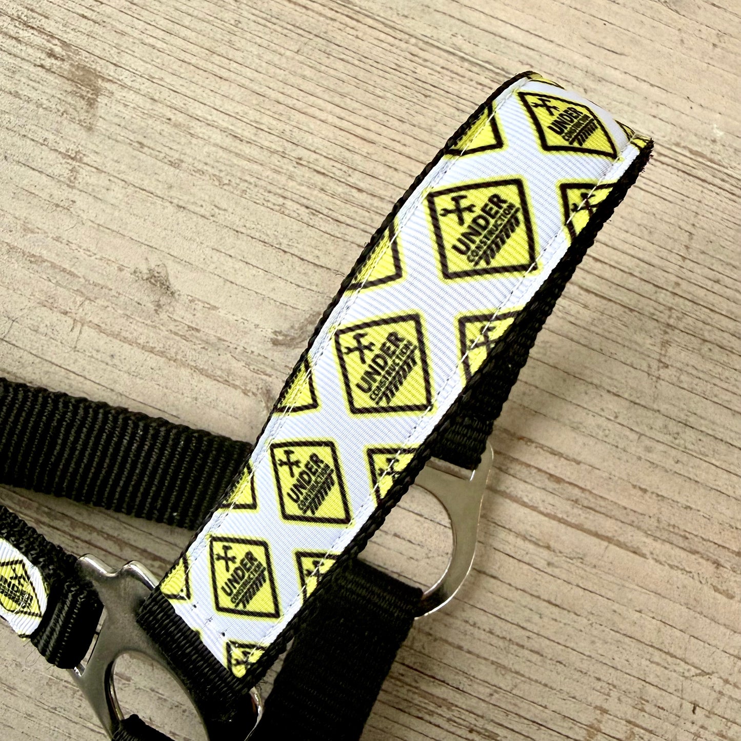 Happy Halsters x FMH - Licol exclusif Under Construction