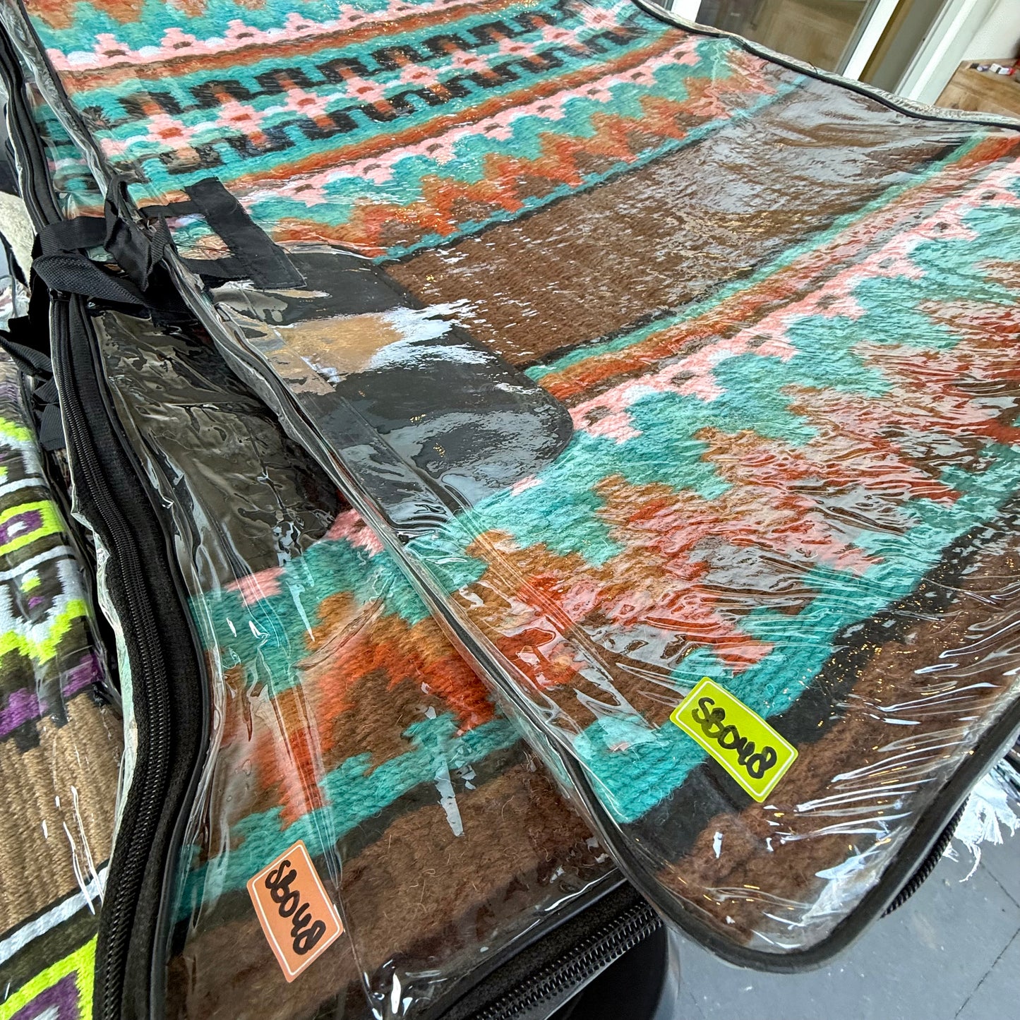 SB048 - Western oversized showblanket A - Camel, turquoise, oranje