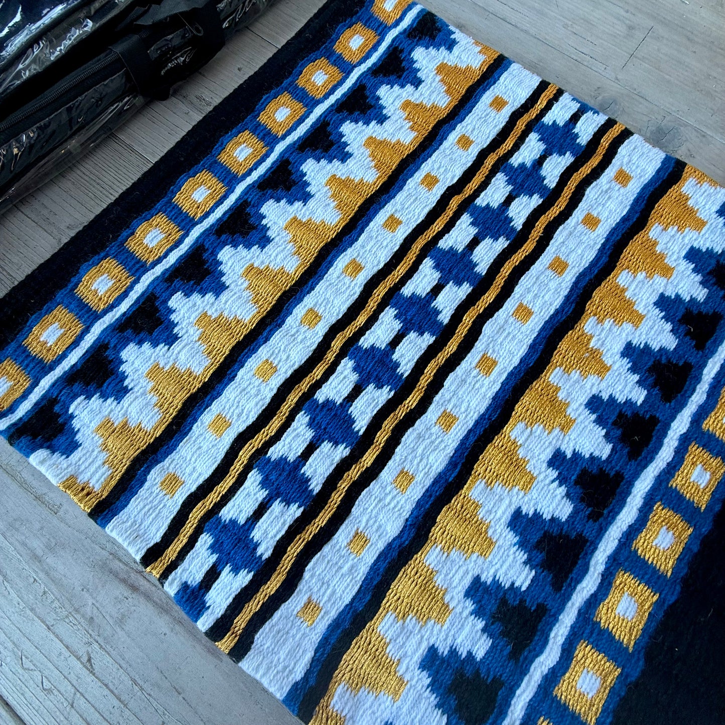 SB060 - Western oversized showblanket A - Zwart, blauw, goud