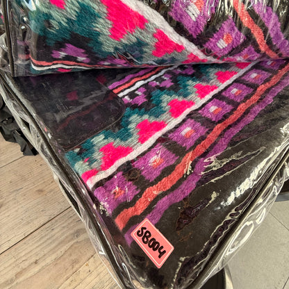 SB004 - Western Oversized Showdecke A - Schwarz, lila, rosa, oliv  