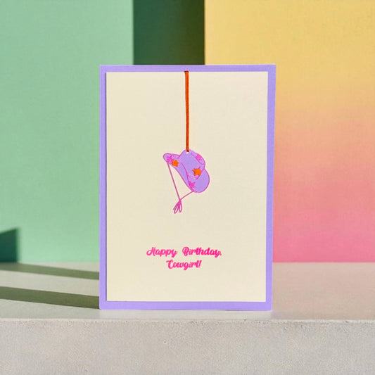 Pink Stories - Neon kaart met cadeauhanger Happy Birthday, Cowgirl! lila