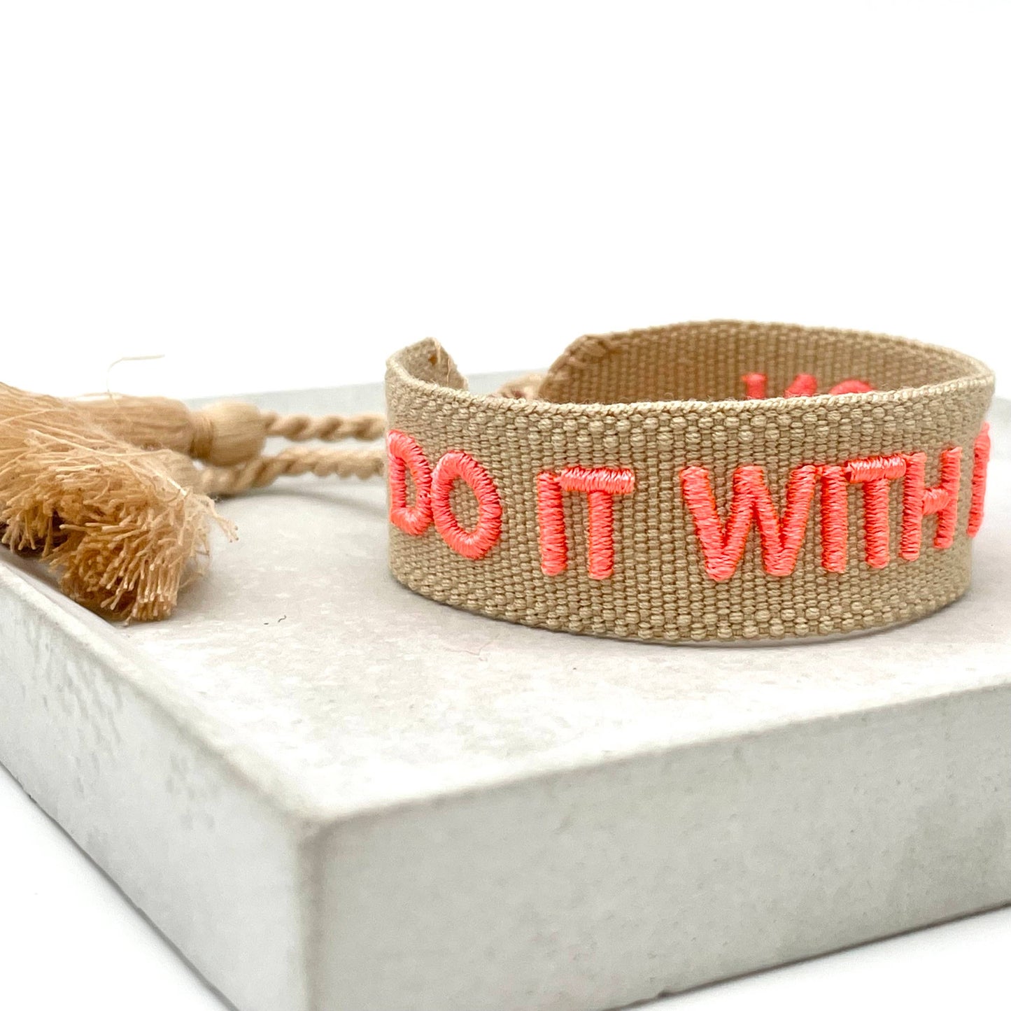 Parsley & Pepper - Do it with Passion armband caramel/ koraal