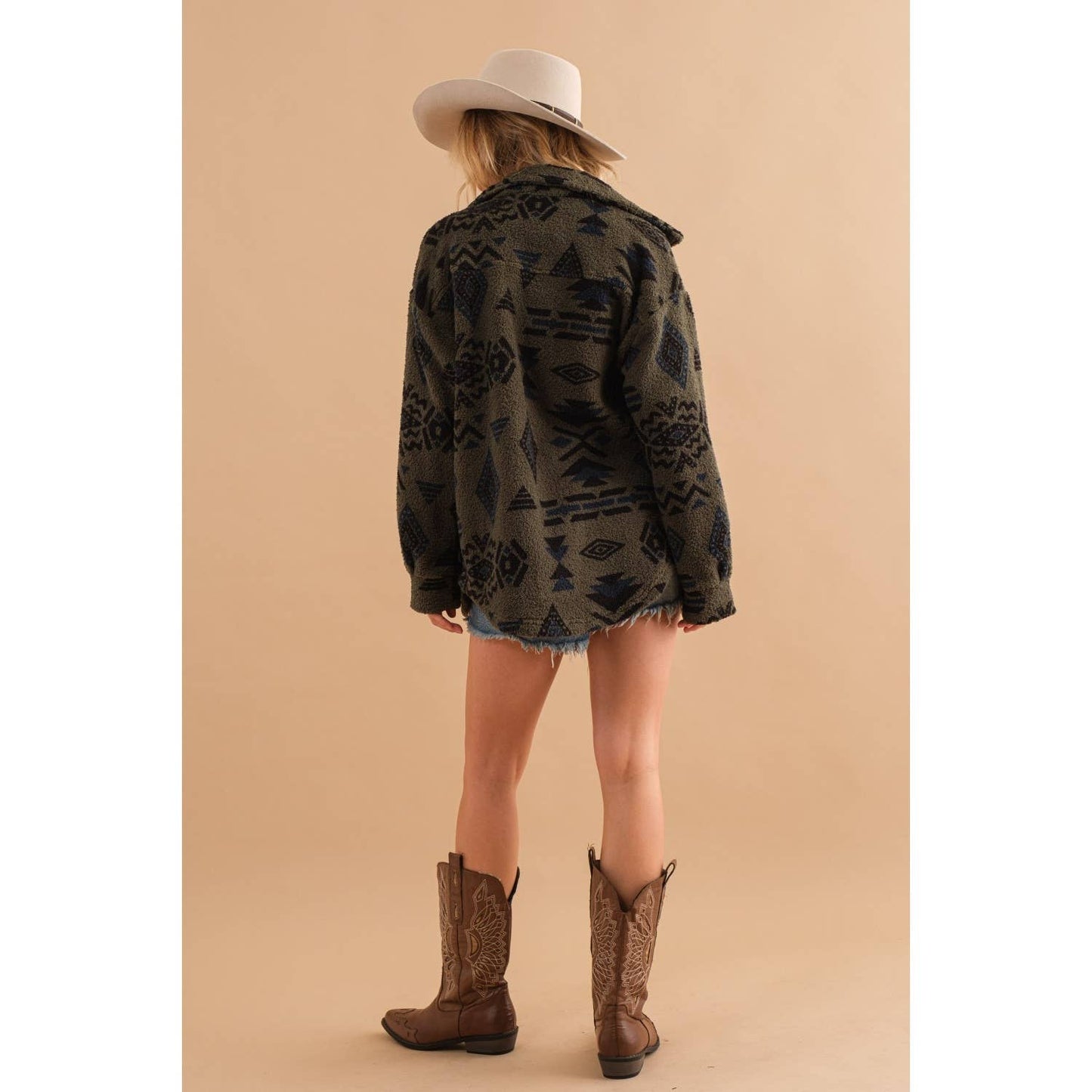 Apolline - Soft sherpa jacket with an Aztec print (Olive or Terracotta)