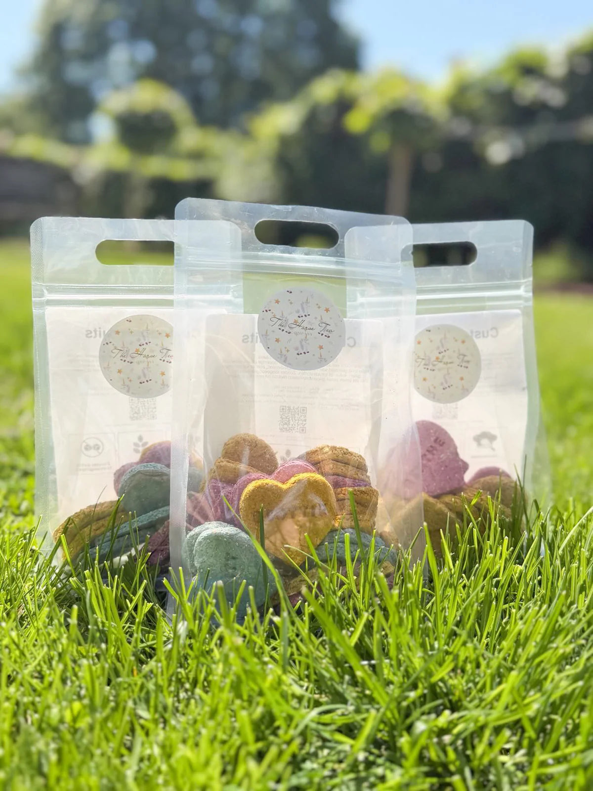 The Horse Tea Company - Paardenkoekjes Color Crunch hartjes 200gr/ 400gr