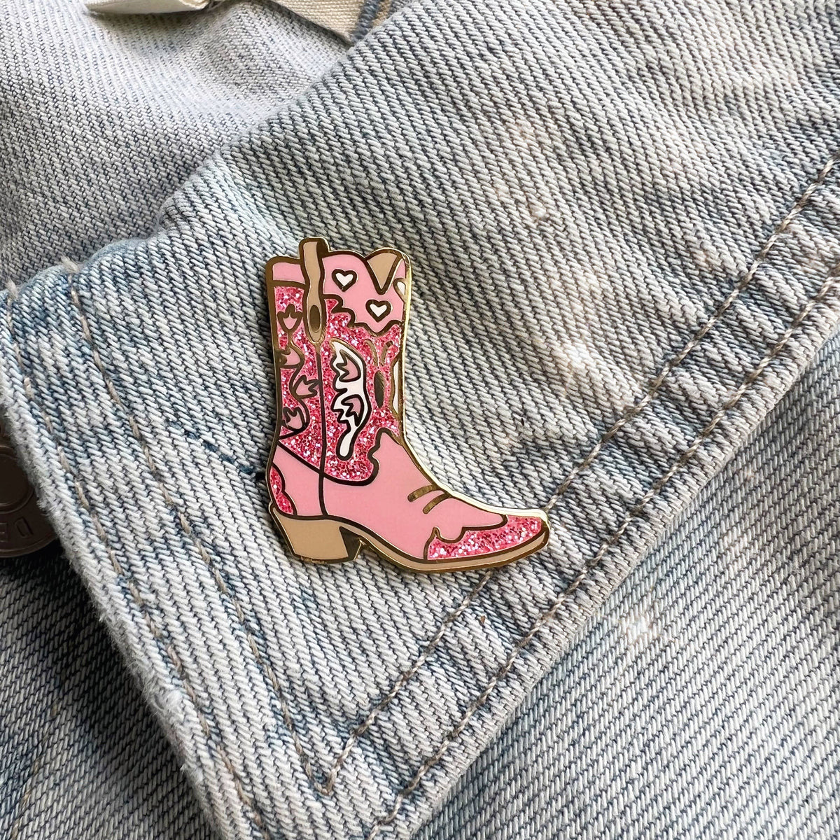 Wildflower Co - Cowgirl Boot westernlaars emaille pin roze
