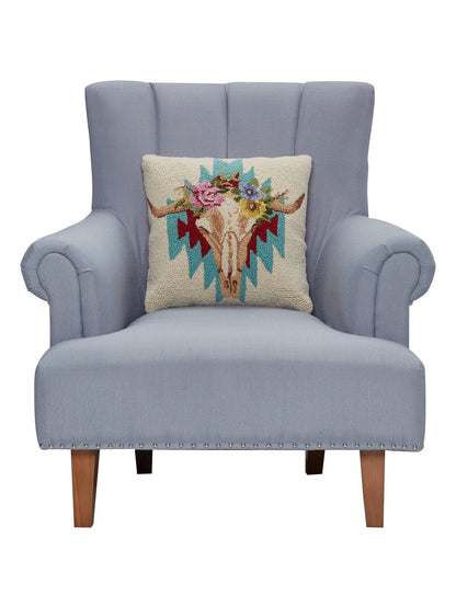 Peking Handicraft - Schedel met bloemen gehaakt kussen - Susan Winget