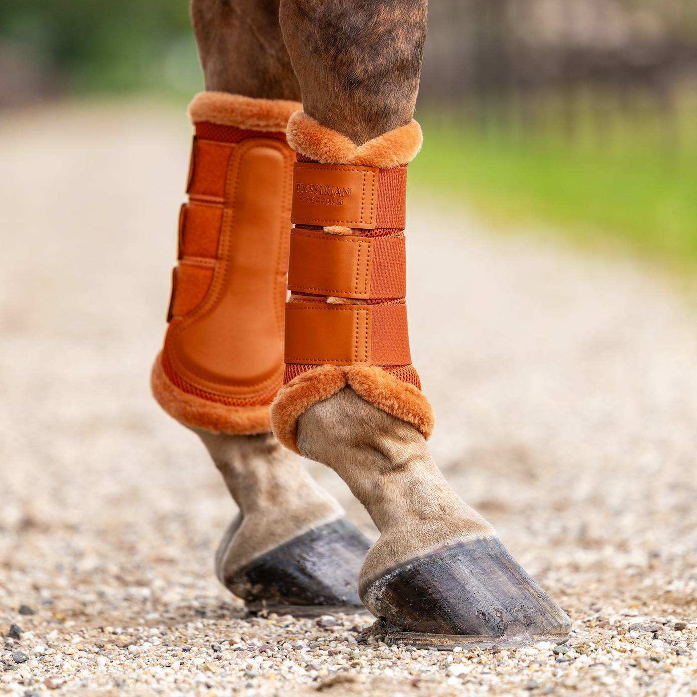 Equestrian Stockholm - FW26 Chestnut - Fur Mesh Brushing Boots beenbeschermers